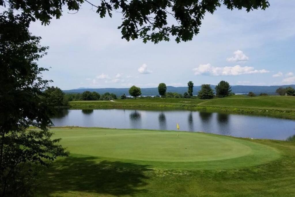 Beautiful Spacious Home W/ Game Room. Gilford Extérieur photo