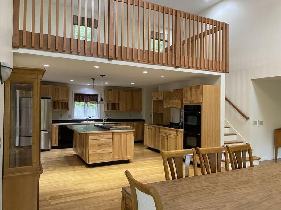Beautiful Spacious Home W/ Game Room. Gilford Extérieur photo