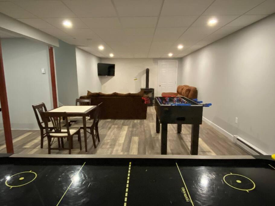 Beautiful Spacious Home W/ Game Room. Gilford Extérieur photo